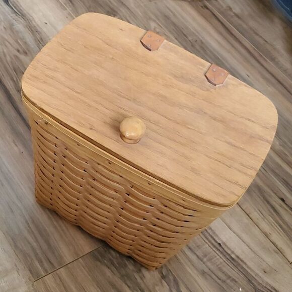 Longaberger | 1994 Woven Mail Basket - Picture 2 of 7